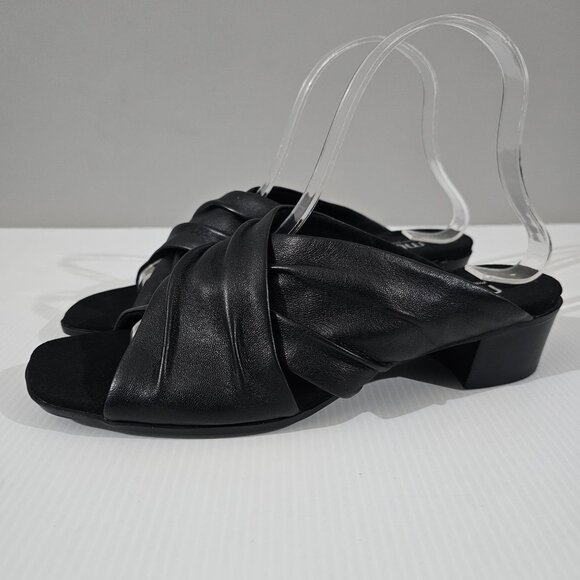Munro Lee Slide Slip On Sandal Low Heel Shoe Black Lamb Leather Size 8 - Picture 1 of 12